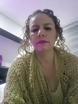Snapshot of Nina_vallon chatting on 11, 6, 2026 Nina vallon online show from 11, 6, 2026