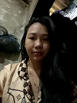 Snapshot of Miumieu chatting on 2, 10, 2025 Miumieu online show from 2, 10, 2025