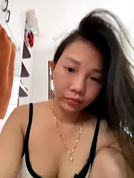 Snapshot of Miumieu chatting on 6, 11, 2025 Miumieu online show from 6, 11, 2025