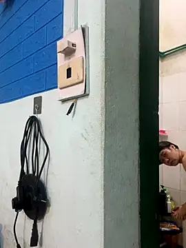 qinejr37 online show from 8, 9, 2025