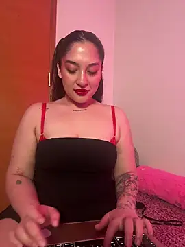 smokemilv online show from 14, 11, 2025