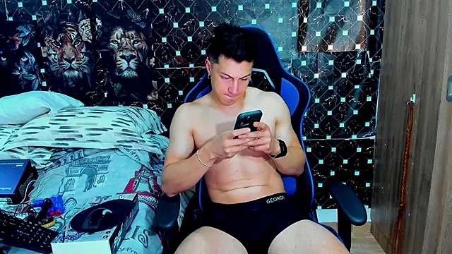 javiersexymann online show from 7, 2, 2026