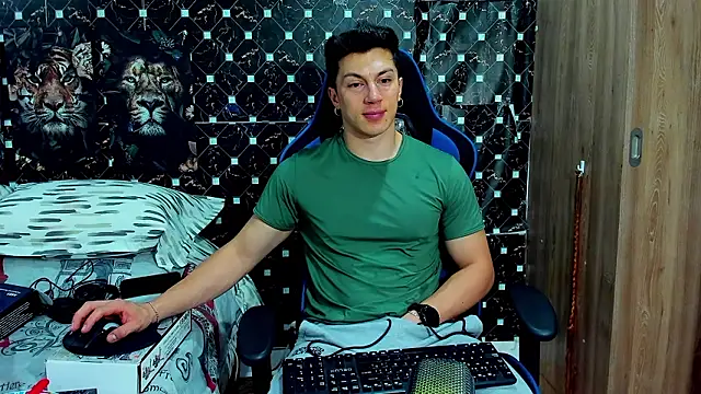 javiersexymann online show from 28, 2, 2026