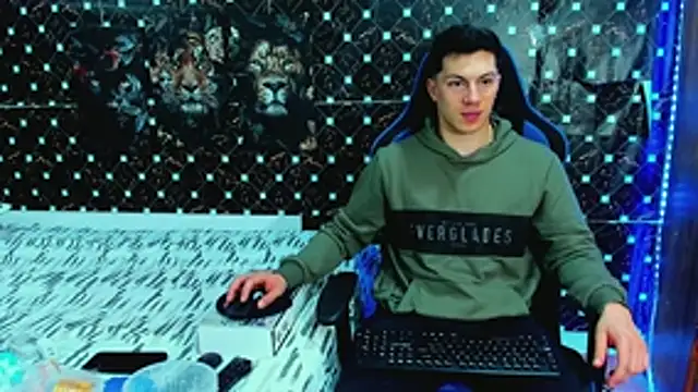 Snapshot of javiersexymann chatting on 5, 6, 2026 javiersexymann online show from 5, 6, 2026