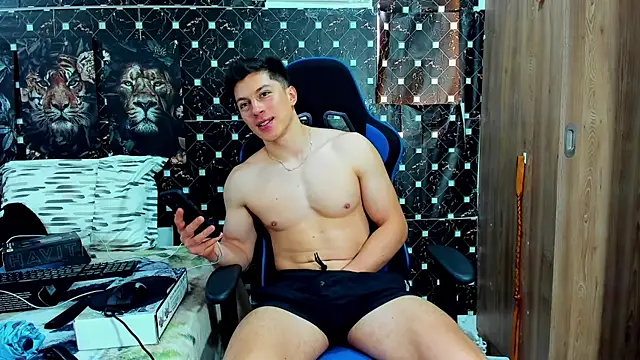 javiersexymann online show from 4, 5, 2026
