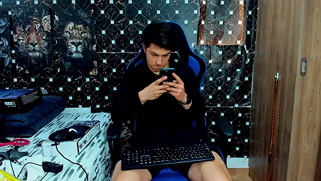 javiersexymann online show from 27, 3, 2026