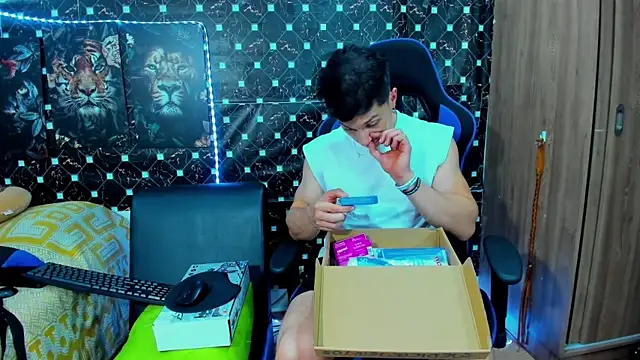 javiersexymann online show from 2, 10, 2025