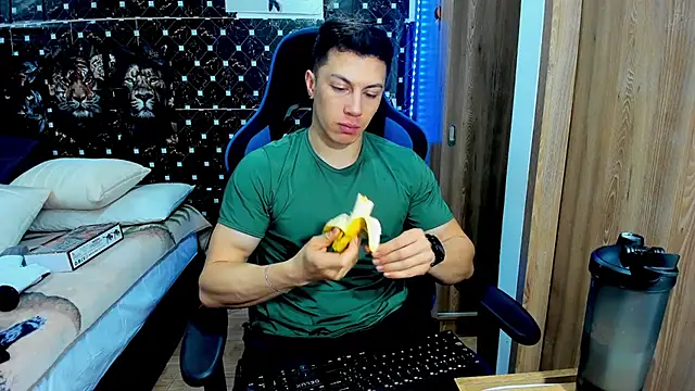 javiersexymann online show from 25, 7, 2026
