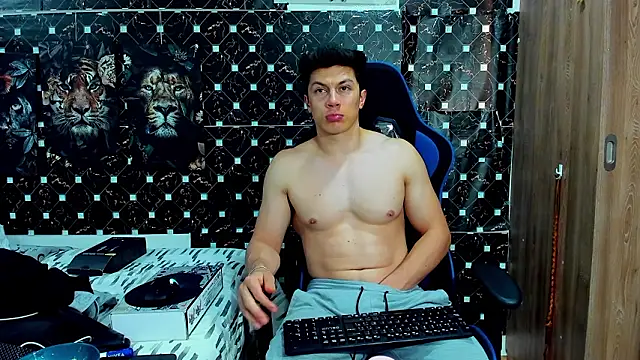 javiersexymann online show from 16, 3, 2026