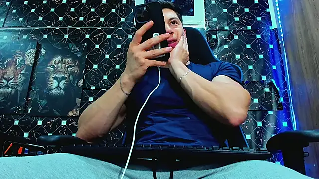 Snapshot of javiersexymann chatting on 13, 6, 2026 javiersexymann online show from 13, 6, 2026