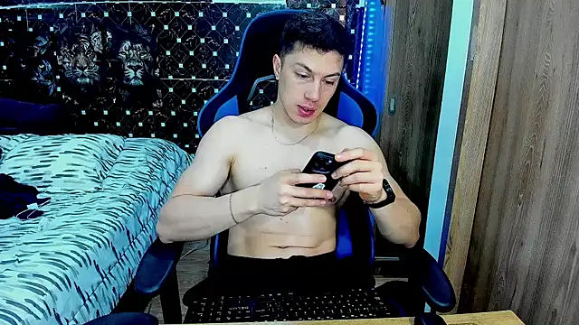 javiersexymann online show from 28, 7, 2026
