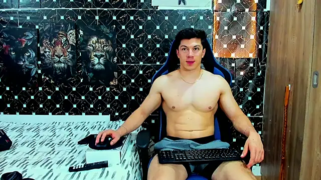 Snapshot of javiersexymann chatting on 18, 5, 2026 javiersexymann online show from 18, 5, 2026