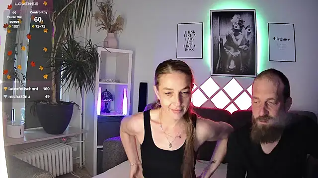 XBellaXundXUweX online show from 4, 10, 2025