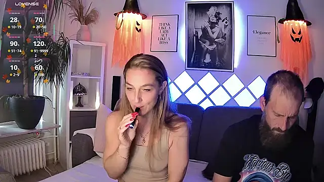 XBellaXundXUweX online show from 6, 10, 2025