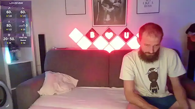 XBellaXundXUweX online show from 10, 11, 2025