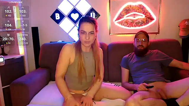 XBellaXundXUweX online show from 22, 3, 2026