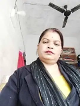 Rajnee33A online show from 6, 11, 2025