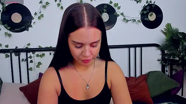 Snapshot of AmeliaRoyale chatting on 15, 9, 2025 AmeliaRoyale online show from 15, 9, 2025