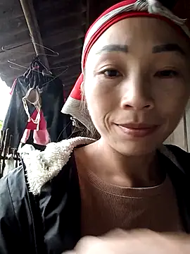 lucybaby00 online show from 12, 11, 2025