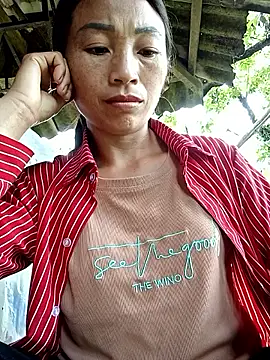 Snapshot of lucybaby00 chatting on 21, 5, 2026 lucybaby00 online show from 21, 5, 2026