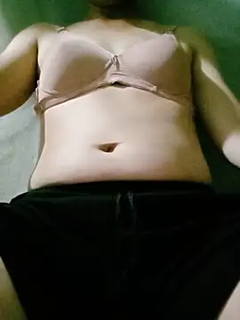 Snapshot of lucybaby00 chatting on 12, 6, 2026 lucybaby00 online show from 12, 6, 2026