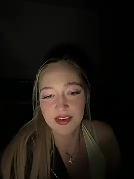 emilypeperoni online show from 30, 4, 2026