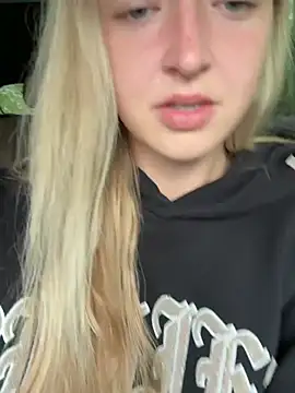 emilypeperoni online show from 26, 7, 2026