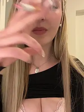 emilypeperoni online show from 11, 4, 2026