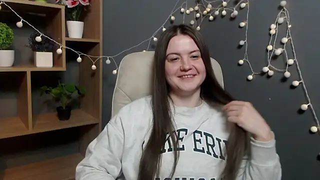 Snapshot of MavkaCute chatting on 6, 2, 2026 MavkaCute online show from 6, 2, 2026