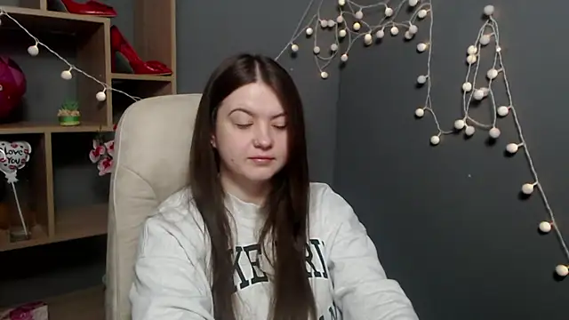 Snapshot of MavkaCute chatting on 10, 2, 2026 MavkaCute online show from 10, 2, 2026