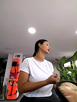 gabysanta  online show from 28, 10, 2025