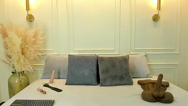 gabysanta  online show from 9, 9, 2025