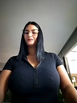 gabysanta  online show from 6, 11, 2025