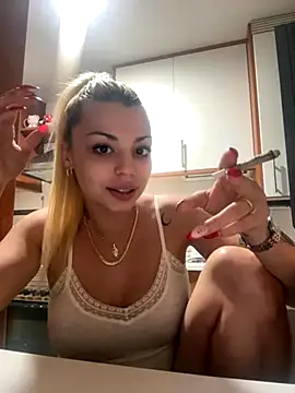 Snapshot of NoeliaGarcia17 chatting on 21, 9, 2025 NoeliaGarcia17 online show from 21, 9, 2025