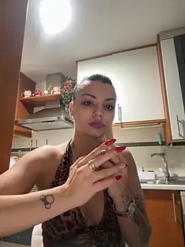 Snapshot of NoeliaGarcia17 chatting on 12, 10, 2025 NoeliaGarcia17 online show from 12, 10, 2025