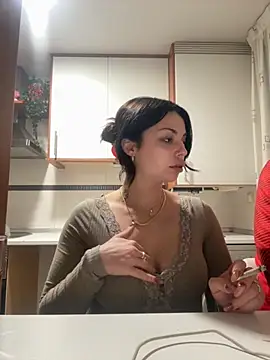 NoeliaGarcia17 online show from 30, 11, 2025