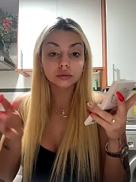 Snapshot of NoeliaGarcia17 chatting on 11, 10, 2025 NoeliaGarcia17 online show from 11, 10, 2025