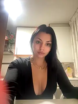 Snapshot of NoeliaGarcia17 chatting on 27, 11, 2025 NoeliaGarcia17 online show from 27, 11, 2025