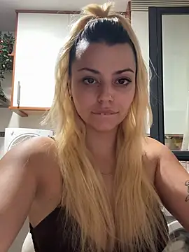 NoeliaGarcia17 online show from 24, 7, 2026