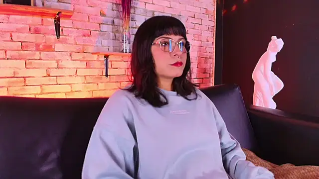 kitty malach online show from 6, 4, 2026