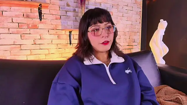 kitty malach online show from 17, 4, 2026