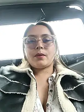 Eiimy pretty online show from 5, 12, 2025