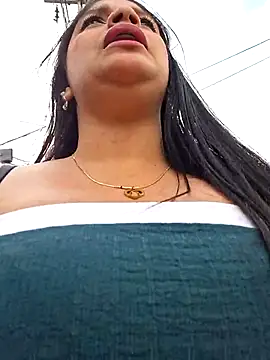 Eiimy pretty online show from 21, 10, 2025