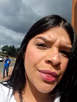 Eiimy pretty online show from 26, 9, 2025