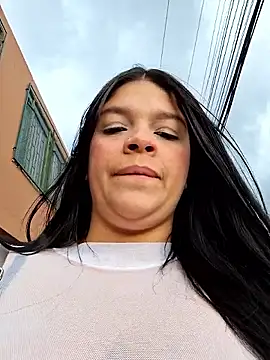 Eiimy pretty online show from 10, 11, 2025