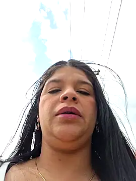 Eiimy pretty online show from 9, 10, 2025