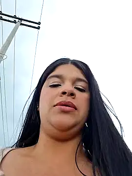 Eiimy pretty online show from 12, 11, 2025