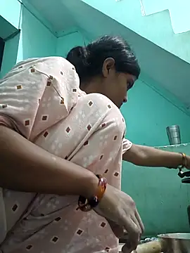 Snapshot of Hotcupale345 chatting on 10, 9, 2025 Hotcupale345 online show from 10, 9, 2025