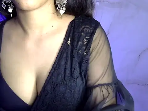 kaira sharma11 online show from 24, 9, 2025