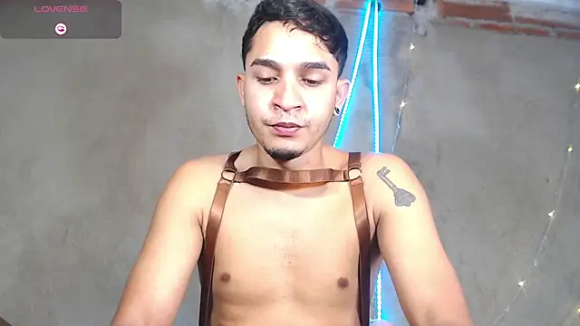 Angel latinboy online show from 23, 7, 2026